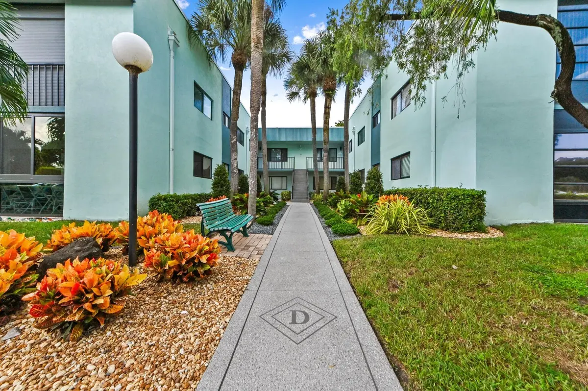 02 Front 02(9) at 15072 Ashland Place 124, Delray Beach