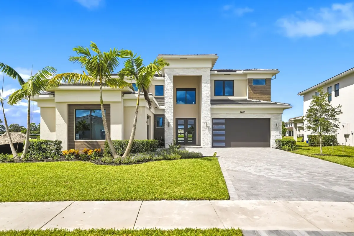 Versailles at Whitmore Estates at 7605 Bridle Trail Way, Lake Worth