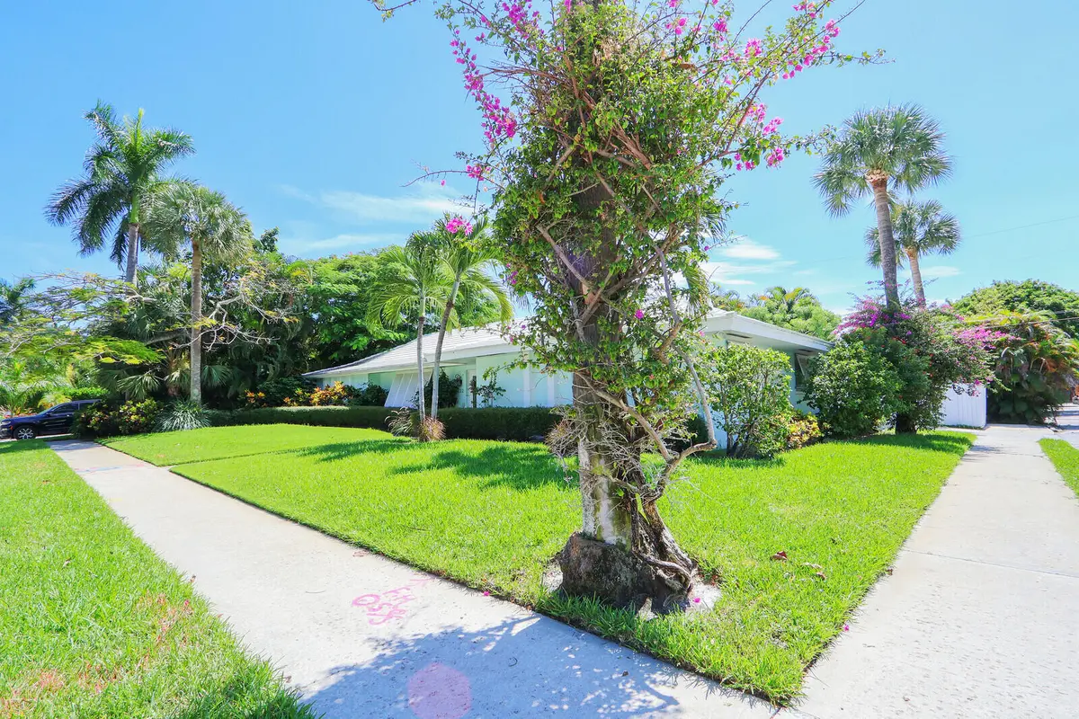 03_IMG_0971_mls at 222 33RD Street, West Palm Beach