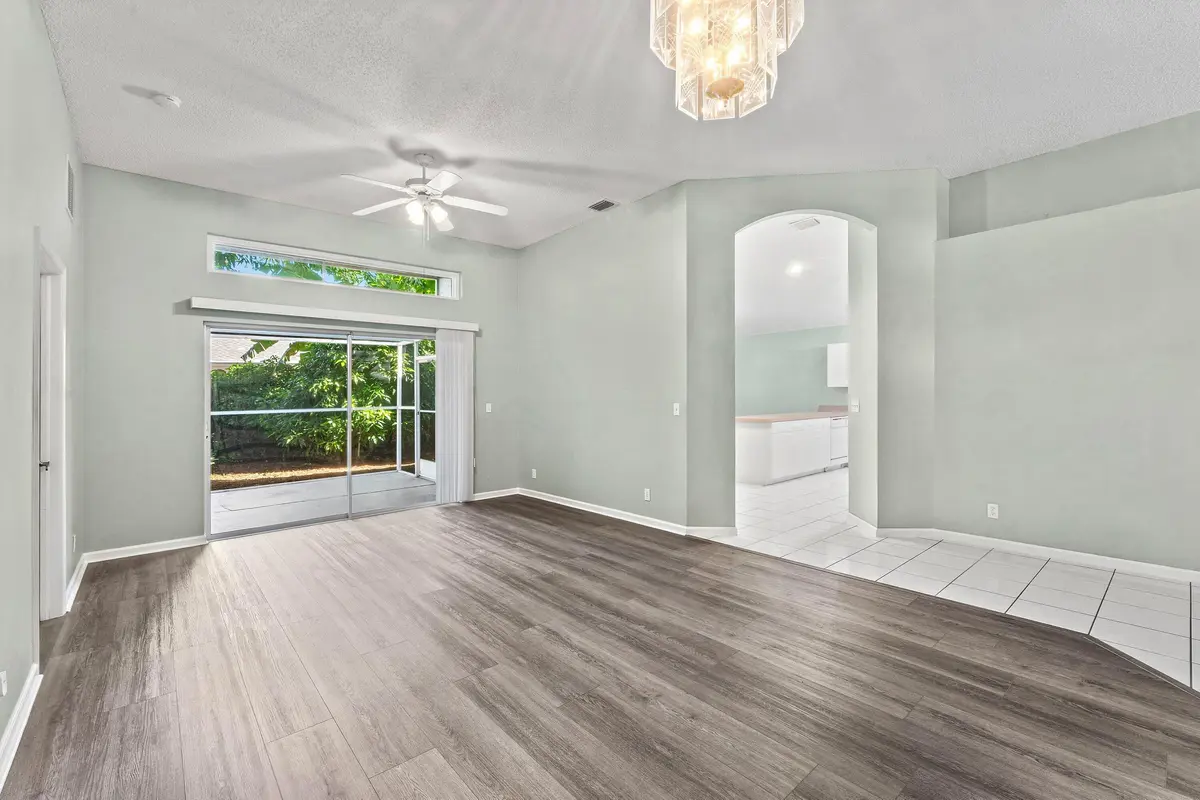 living at 6333 UNGERER Street, Jupiter
