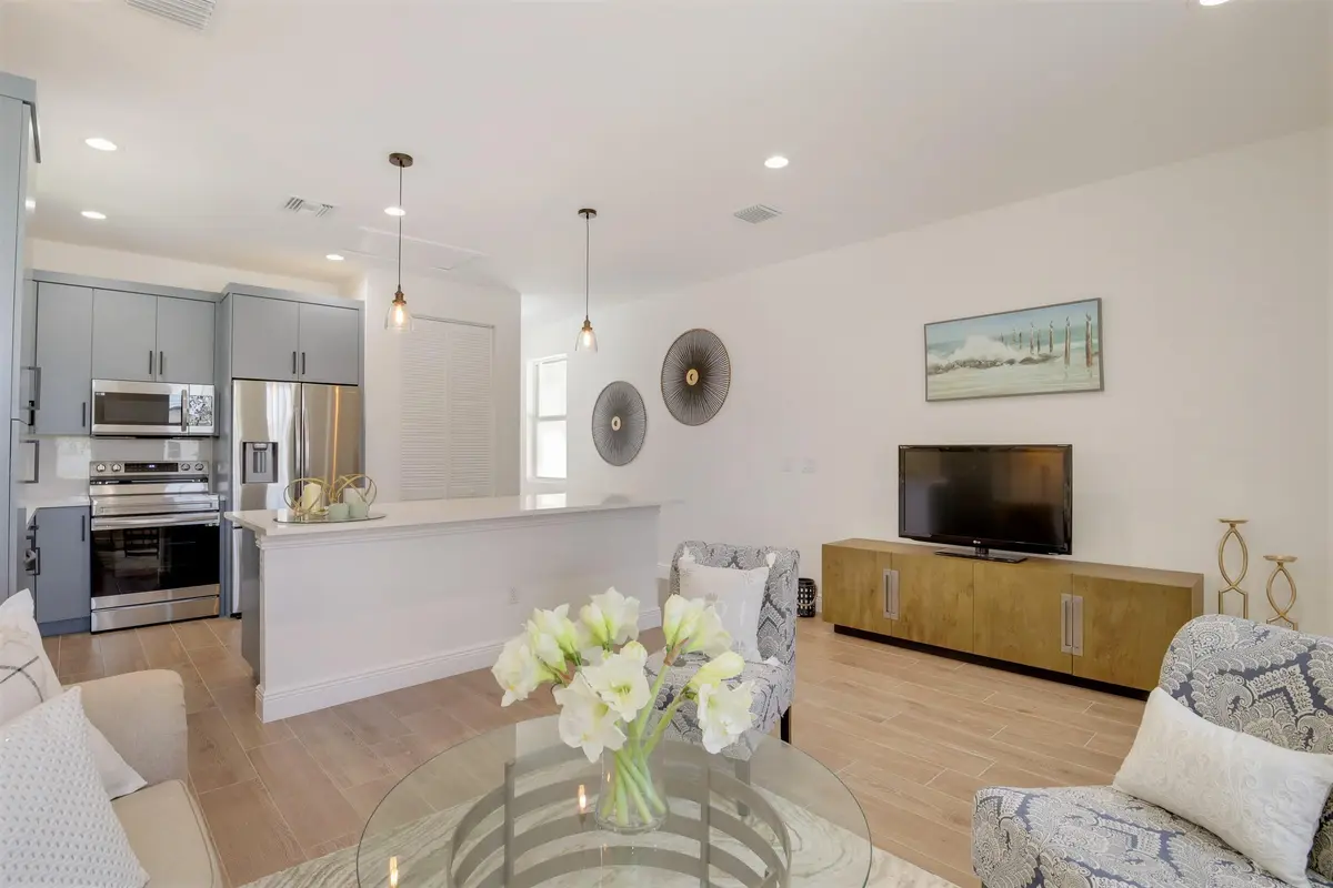 20231009185829167830000000-o at 431 S F Street, Lake Worth Beach
