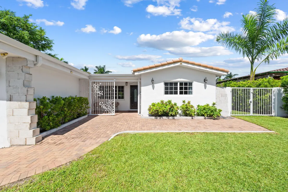 1311 a at 1311 Pierce Street, Hollywood