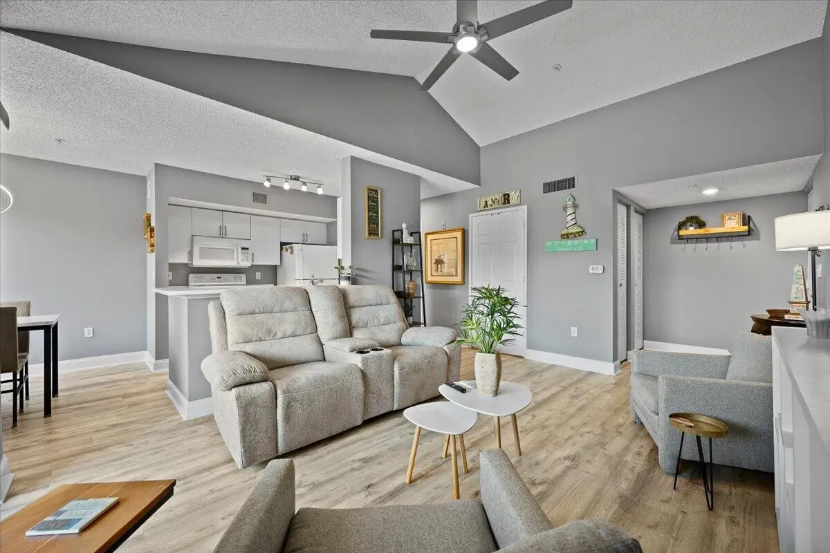 05-LUX_3713 at 254 Village Boulevard 4310, Tequesta
