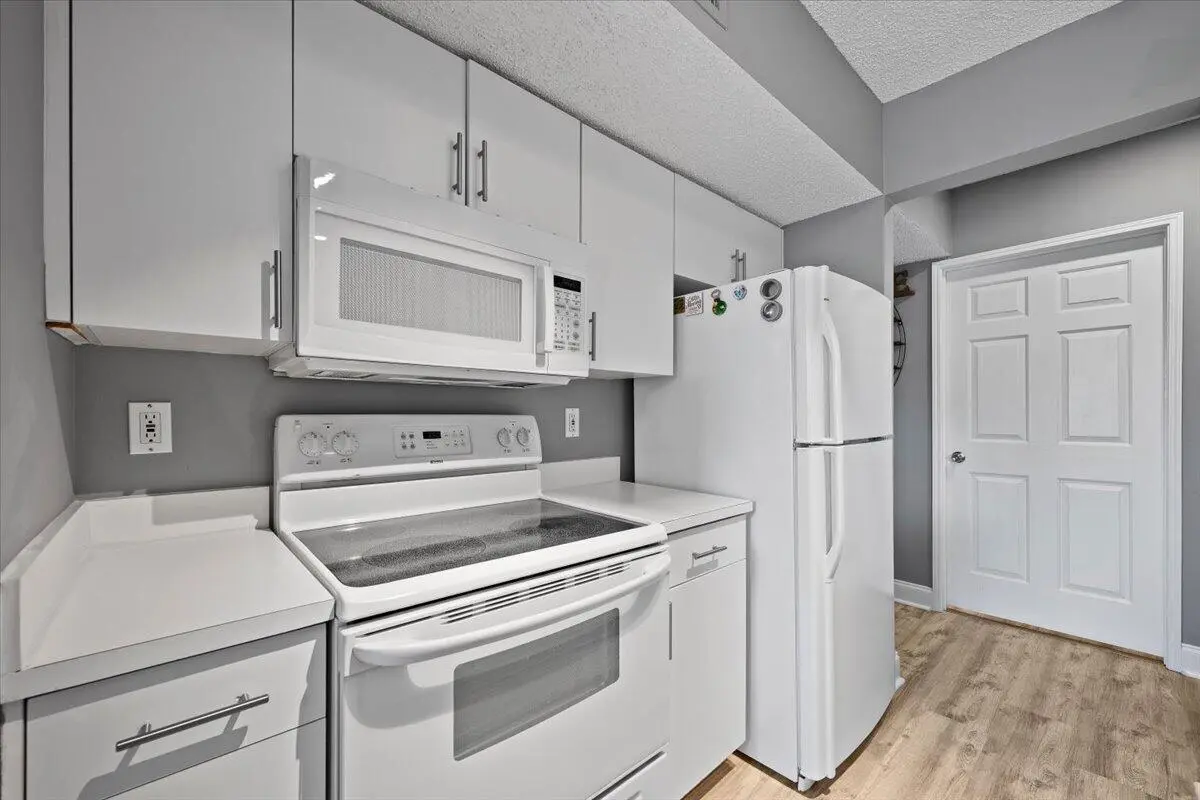 07-LUX_3723 at 254 Village Boulevard 4310, Tequesta