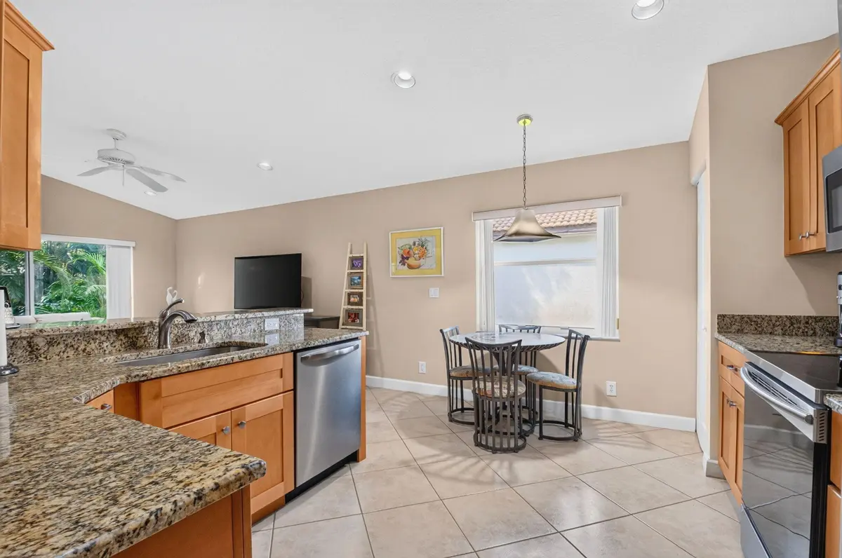 Spacious Kitchen at 9864 Arbor View Drive, Boynton Beach