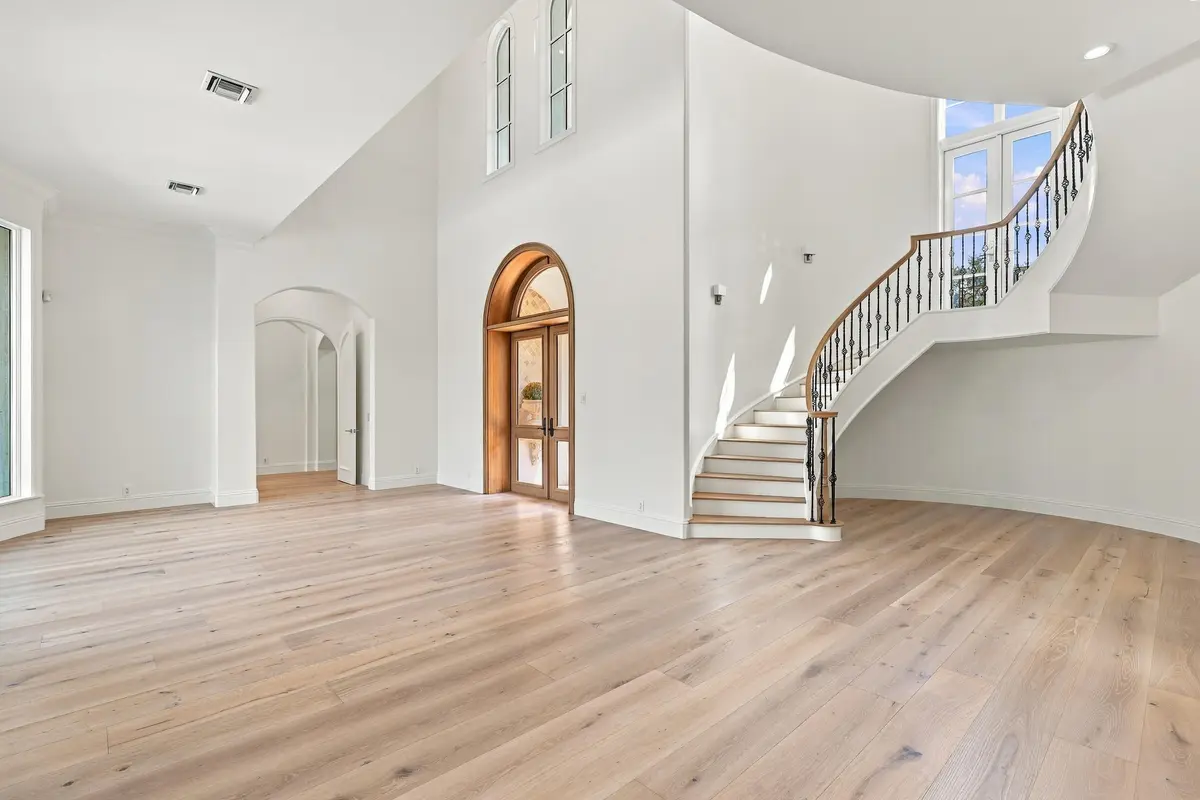 Entry at 753 HARBOUR ISLE Place, North Palm Beach