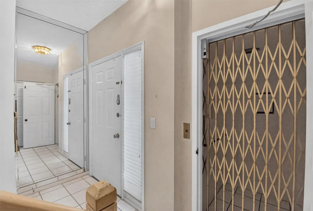 7-web-or-mls-DSC_4380 at 11611 BRIARWOOD Circle 3, Boynton Beach