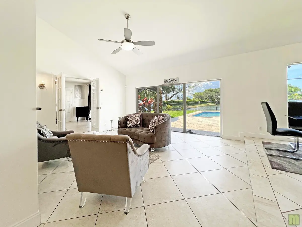 05 liv1 at 4975 NW 6TH Street, Coconut Creek