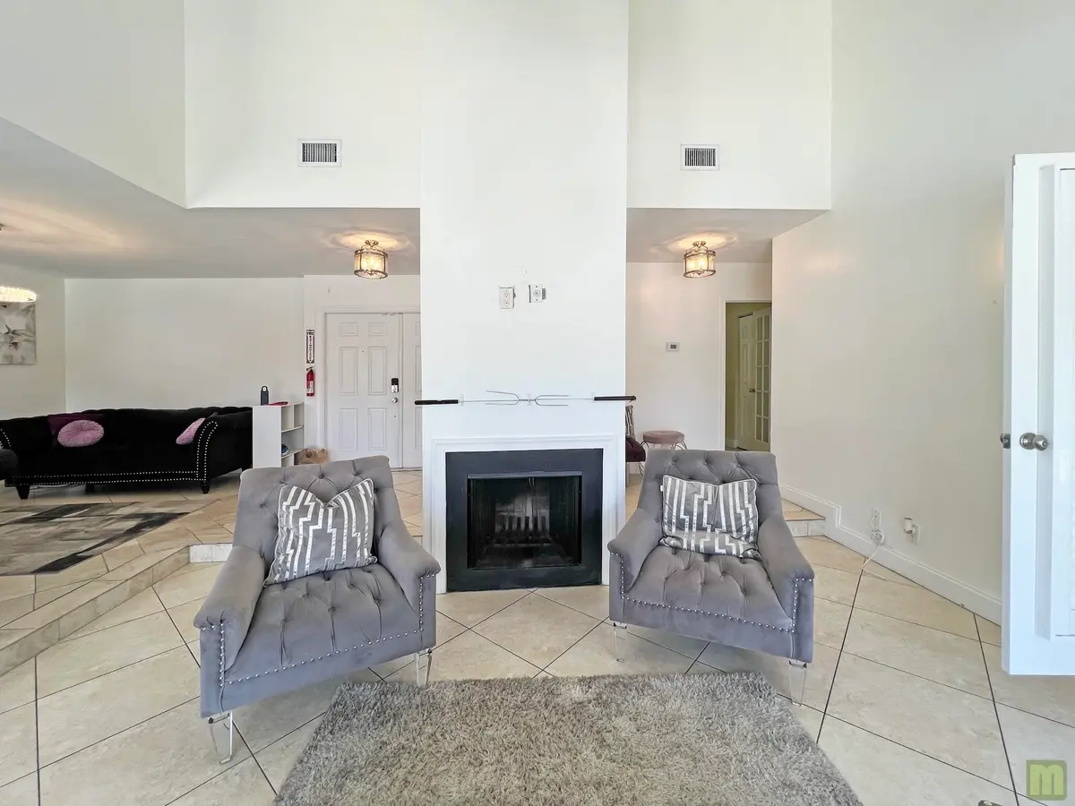 06 liv2 at 4975 NW 6TH Street, Coconut Creek