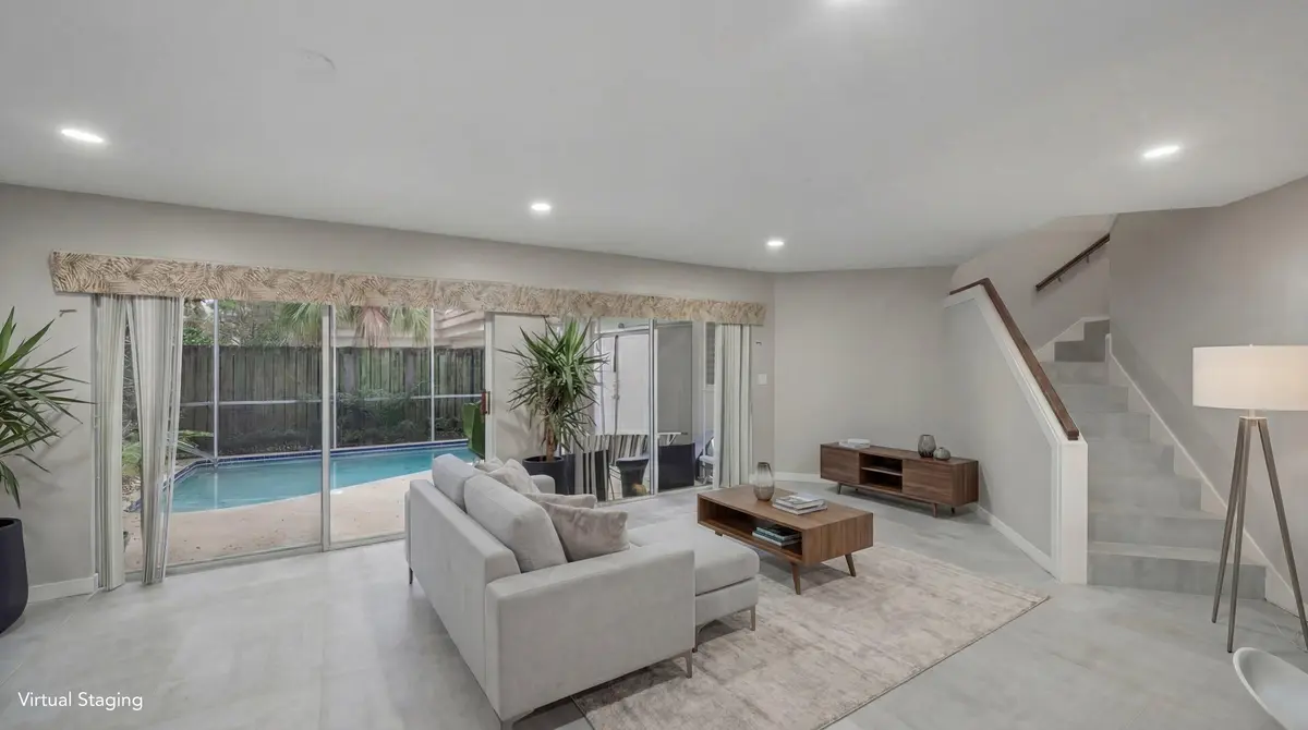 Virtual Staging at 4348 Hazel Avenue B, Palm Beach Gardens