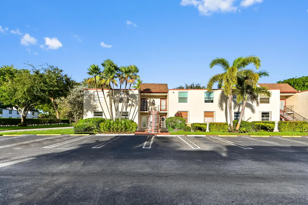 01 front 01 at 7 Willowbrook Lane 101, Delray Beach