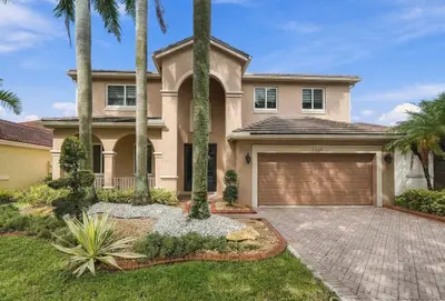 1020 Lavender Circle, Weston – Single Family Residence for sale