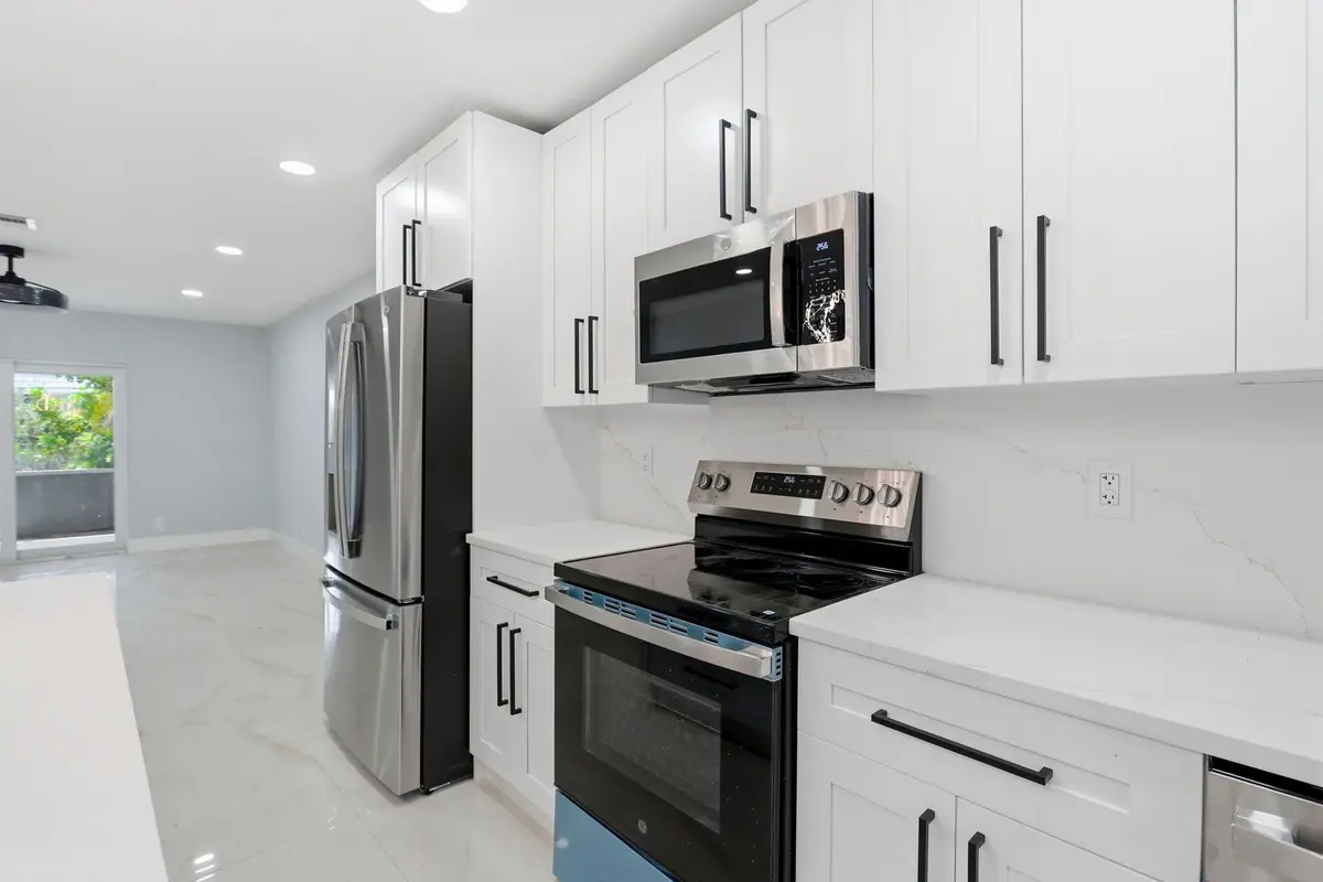 14-web-or-mls-014_0E2A0463 at 2975 NE 2nd Avenue, Boca Raton