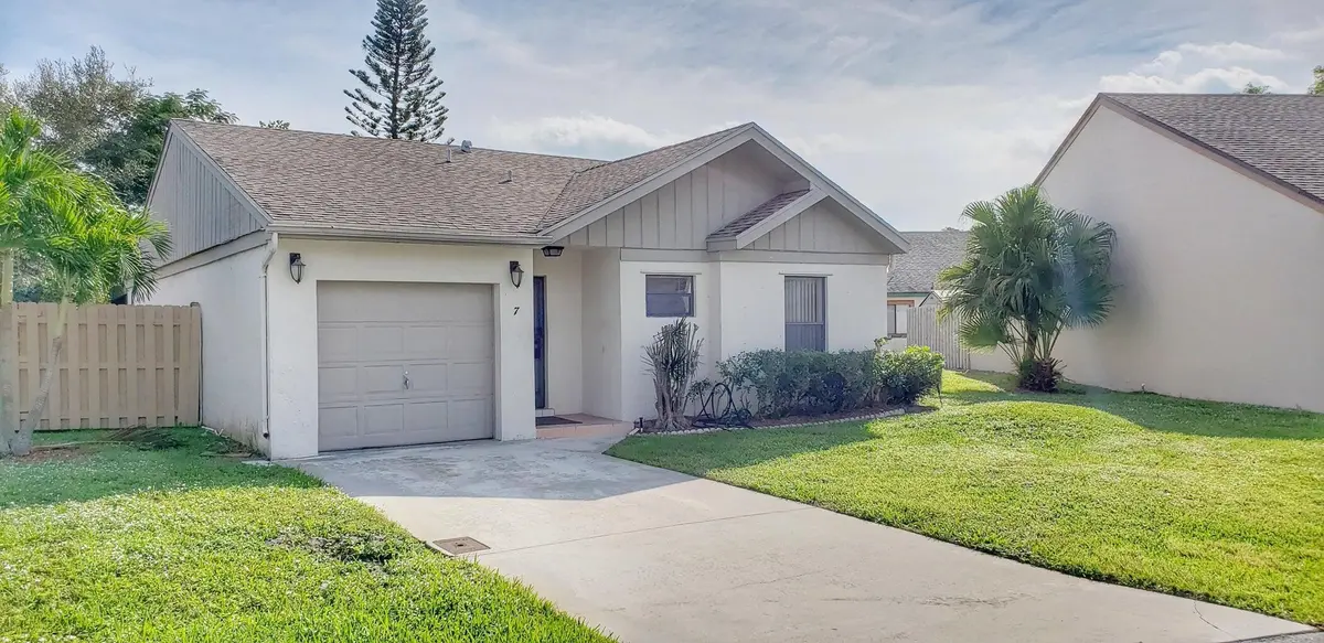 Exterior Front at 7 Whitehall Way, Boynton Beach