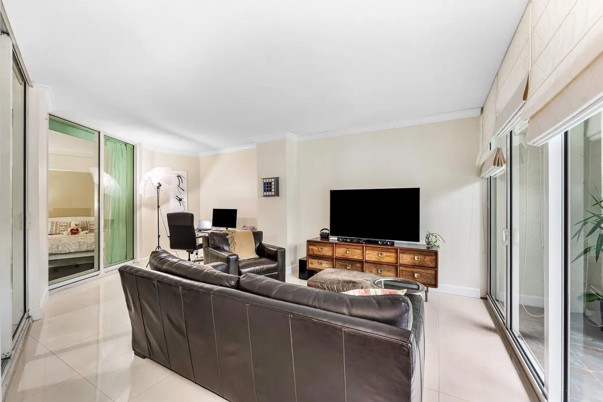 004-411NorthNewRiverDriveEast-FortLauder at 411 N New River Drive 401, Fort Lauderdale
