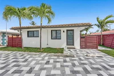 4536 POINCIANA Street 2, Lauderdale-By-The-Sea – Apartment for rent