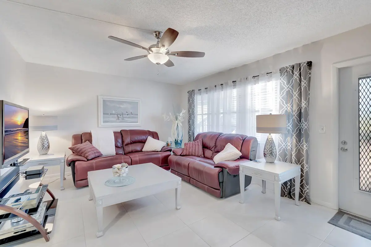 2051 Cambridge C at 2051 Cambridge C, Deerfield Beach