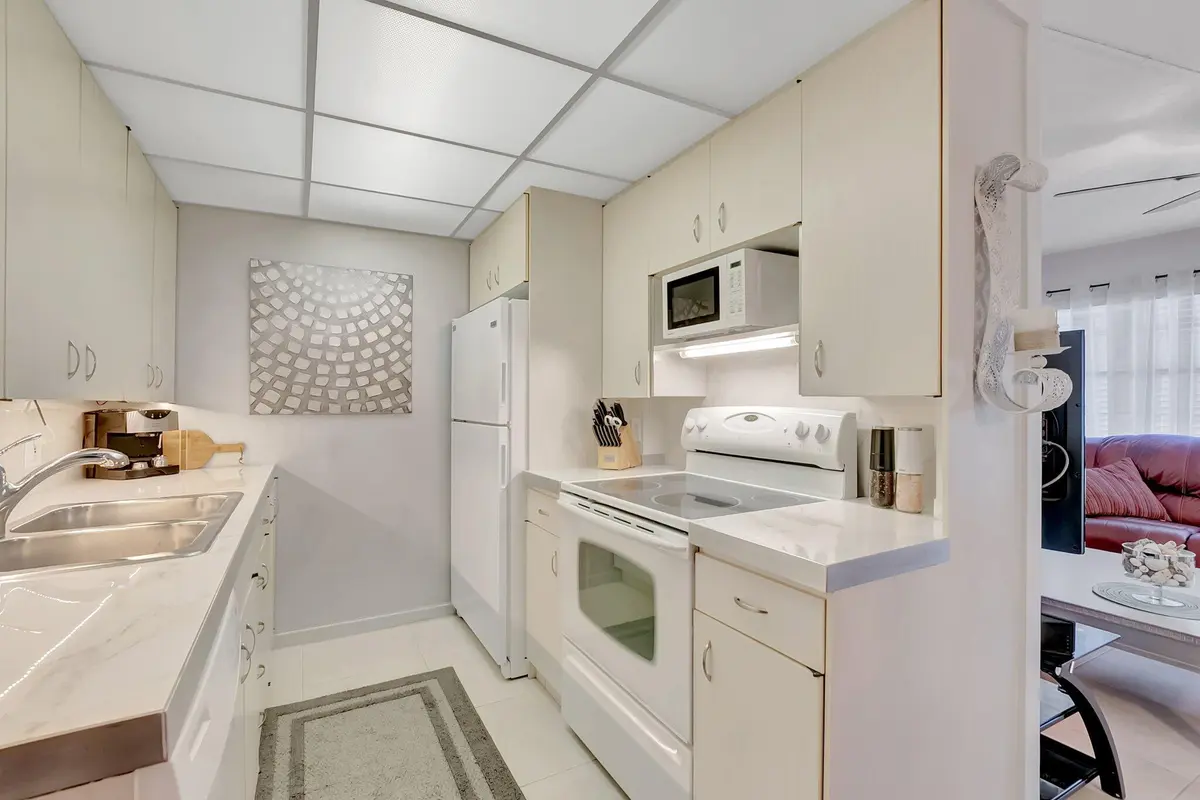 2051 Cambridge C at 2051 Cambridge C, Deerfield Beach