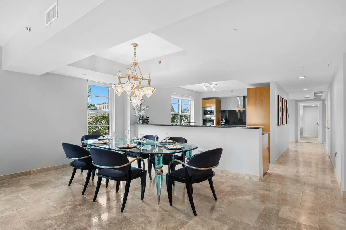 Dining Area at 101 S FORT LAUDERDALE BEACH Boulevard 308, Fort Lauderdale