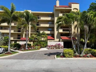 825 EGRET Circle 103, Delray Beach – leased