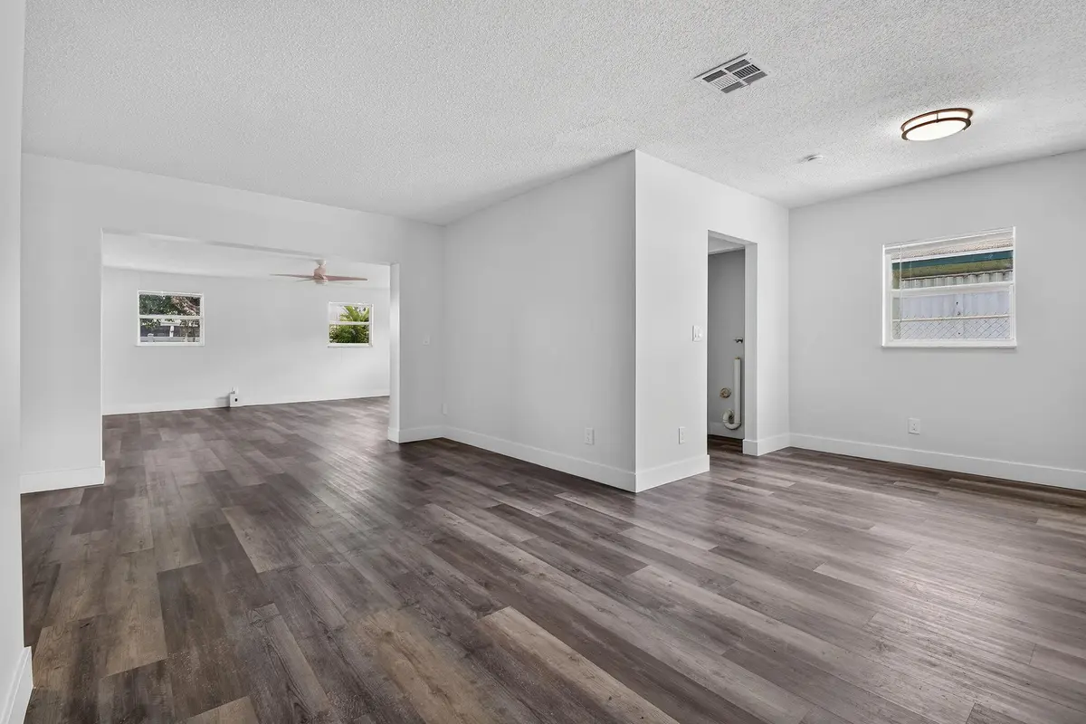 8857thSt(6) at 1025 W 7TH Street, Riviera Beach