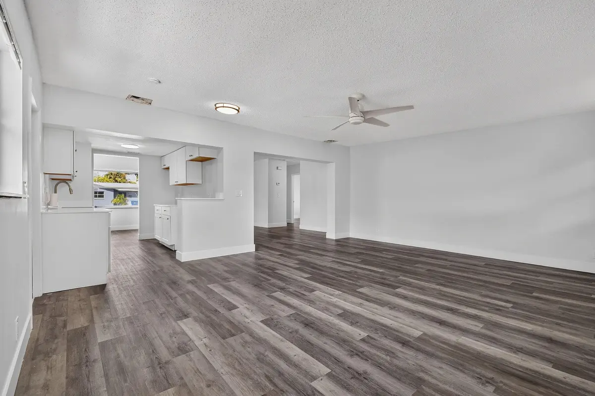 8857thSt(12) at 1025 W 7TH Street, Riviera Beach