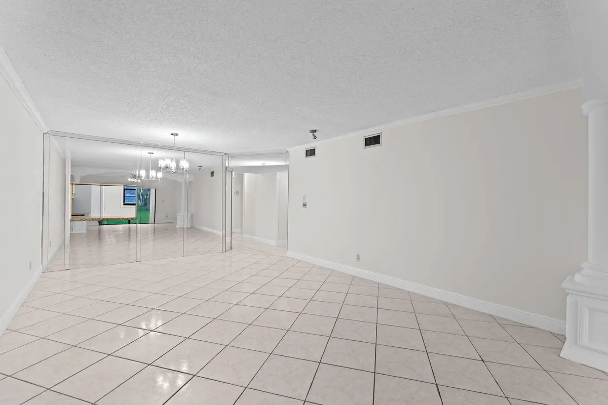 7-web-or-mls-A7408602 at 6085 N SABAL PALM Boulevard 107, Tamarac