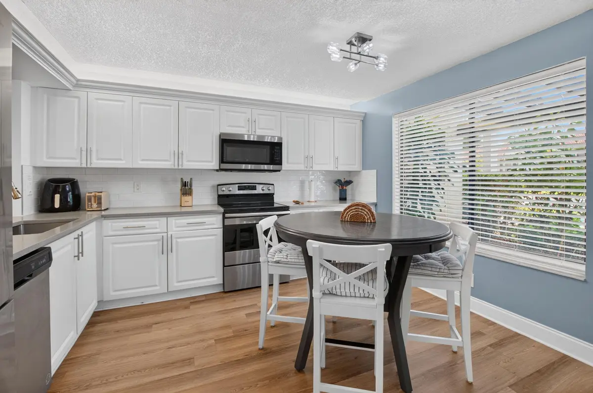 Kitchen at 5560 FAIRWAY PARK Drive 103, Boynton Beach