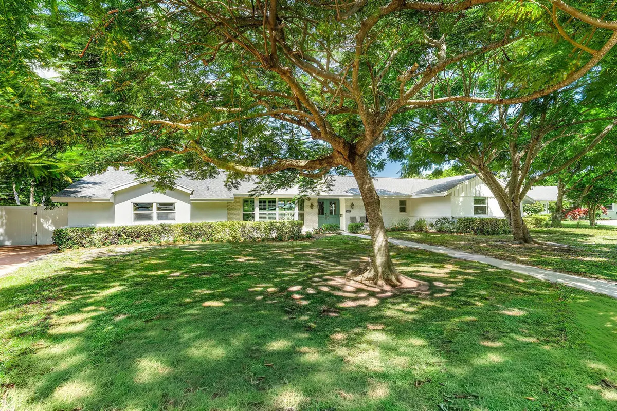Exterior Front at 817 Anchorage Drive, North Palm Beach