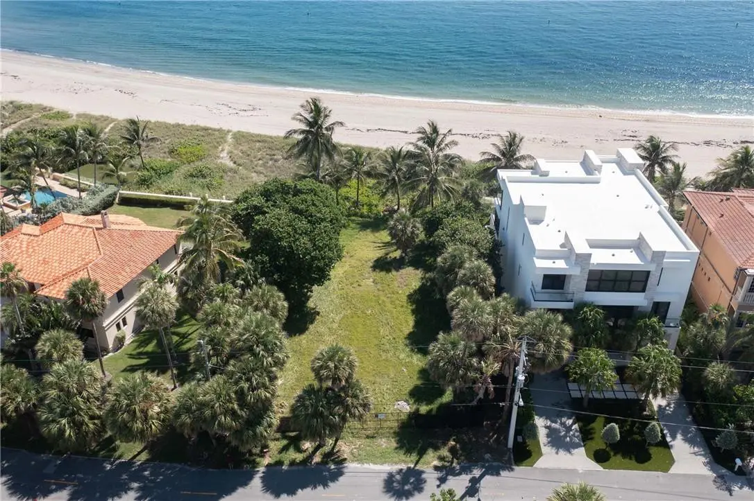 Photo 5 at 2100 BAY Drive, Pompano Beach