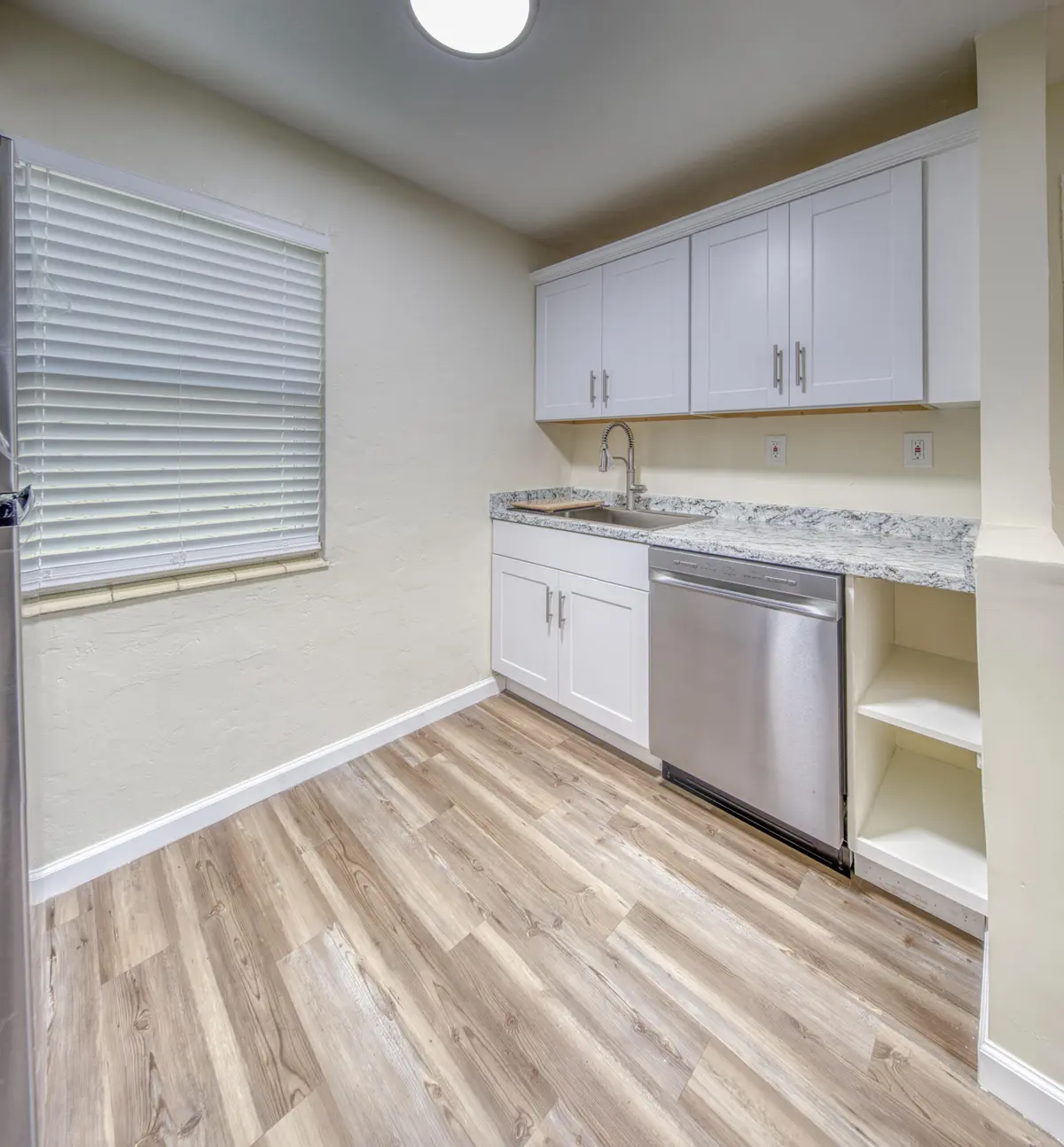 219 N E Street 2, Lake Worth Beach, FL – photo 2