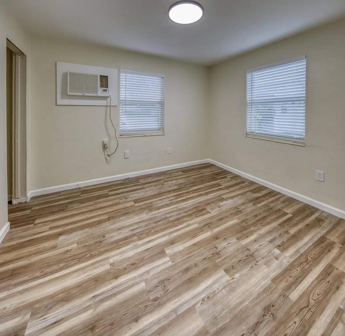 219 N E Street 2, Lake Worth Beach, FL – photo 8