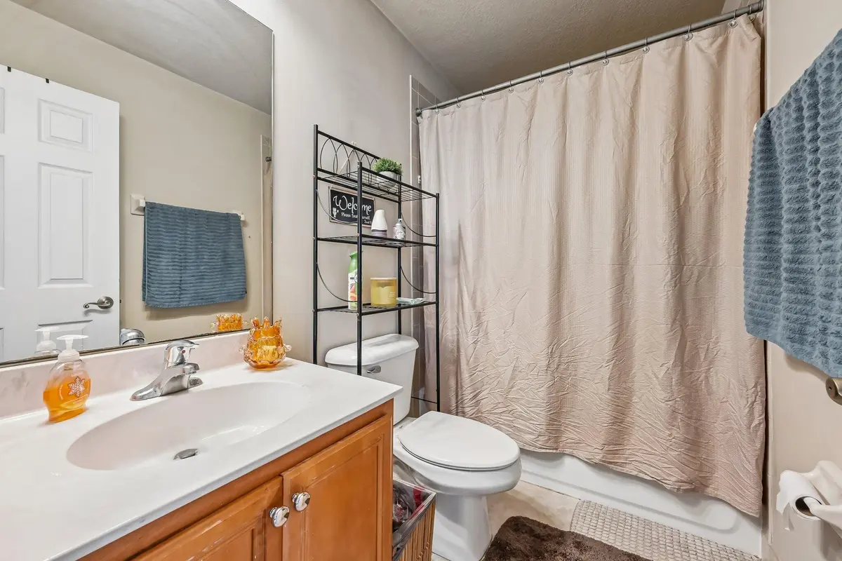 Shonda Jackson Guest Bathroom at 8985 LANCASTER Street, Tamarac