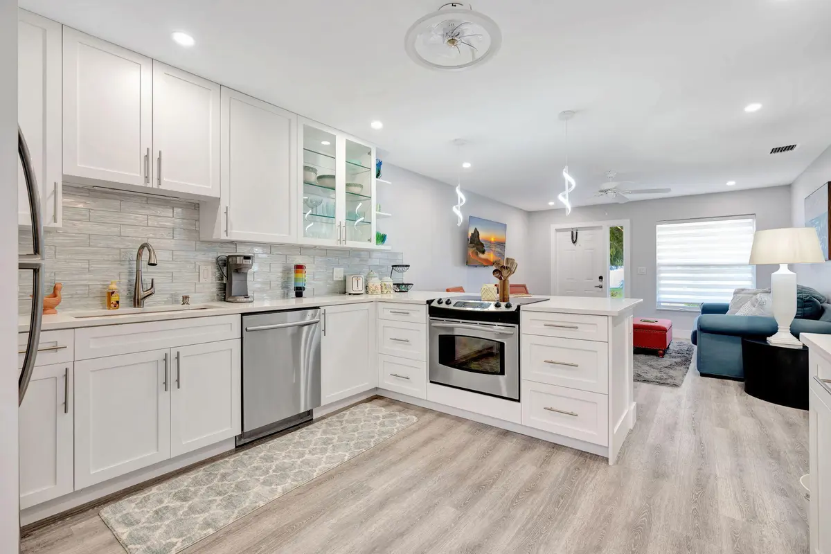 16-web-or-mls-_MLP0077 at 1125 Stillwater Drive, Jupiter