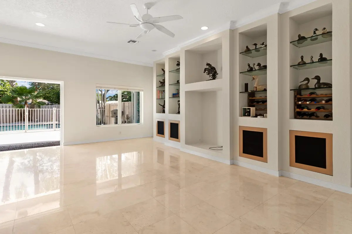 14_hd-4517 ne 21st ave apt 4 -14 at 4517 NE 21st Avenue 4, Fort Lauderdale
