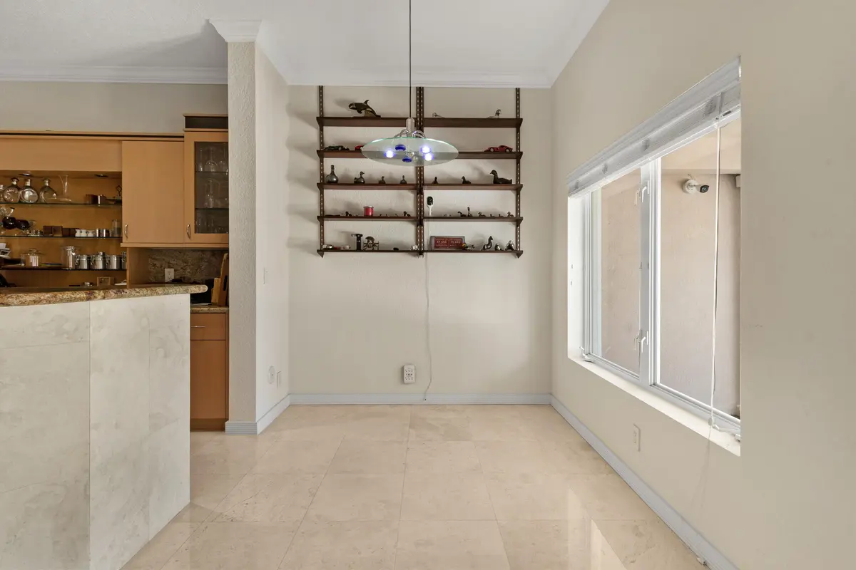 12_hd-4517 ne 21st ave apt 4 -12 at 4517 NE 21st Avenue 4, Fort Lauderdale