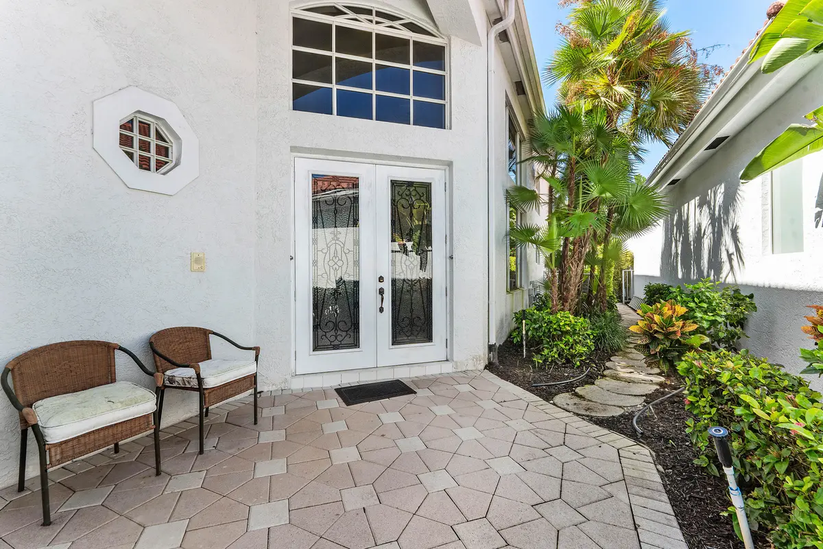 Front Entrance at 125 Windward Drive, Palm Beach Gardens