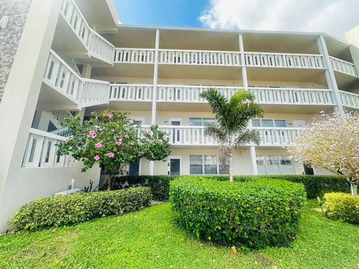 IMG_0710 at 162 Grantham E, Deerfield Beach
