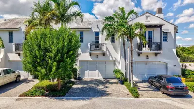 910 HAMILTON Lane, Delray Beach – Townhouse for sale
