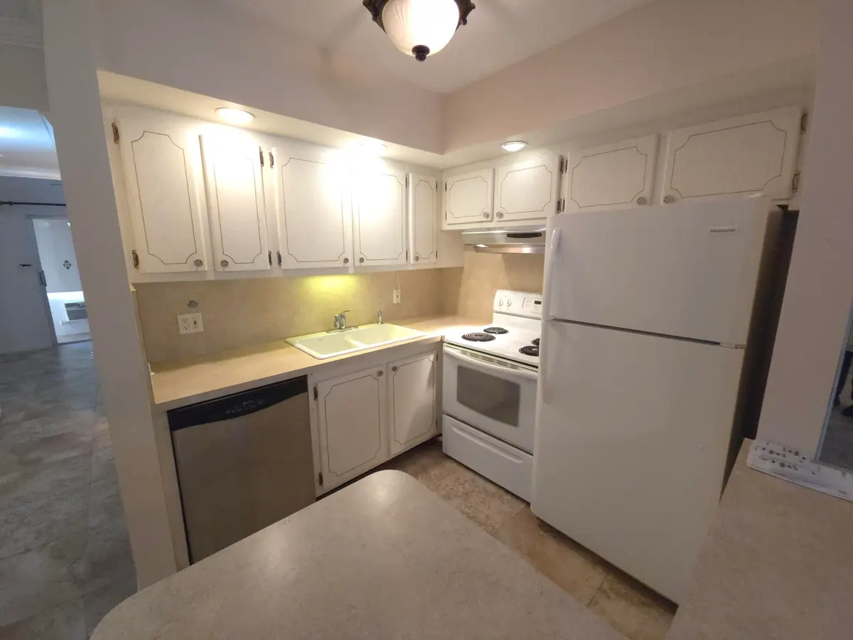 57 CAMDEN C, West Palm Beach, FL – photo 6