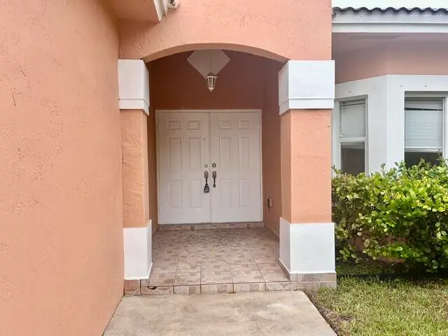 IMG_9383 at 707 SE 14TH Avenue, Homestead