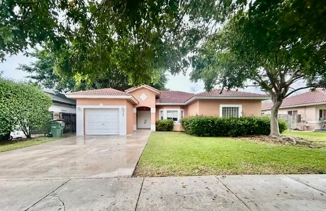 IMG_9392 at 707 SE 14TH Avenue, Homestead