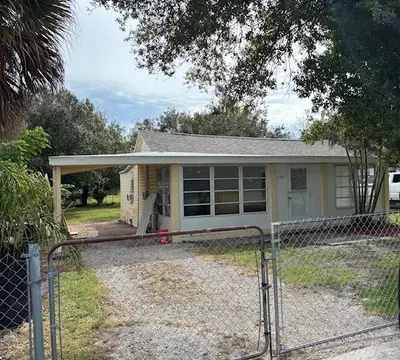 1702 S 31ST Street, Fort Pierce – Single Family Residence for sale
