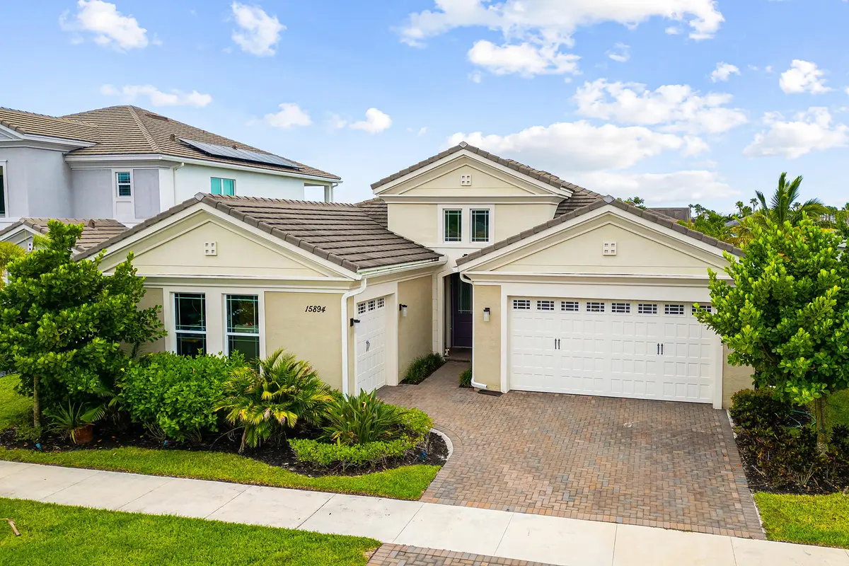 Front of Home at 15894 Meadowlark Court, Westlake