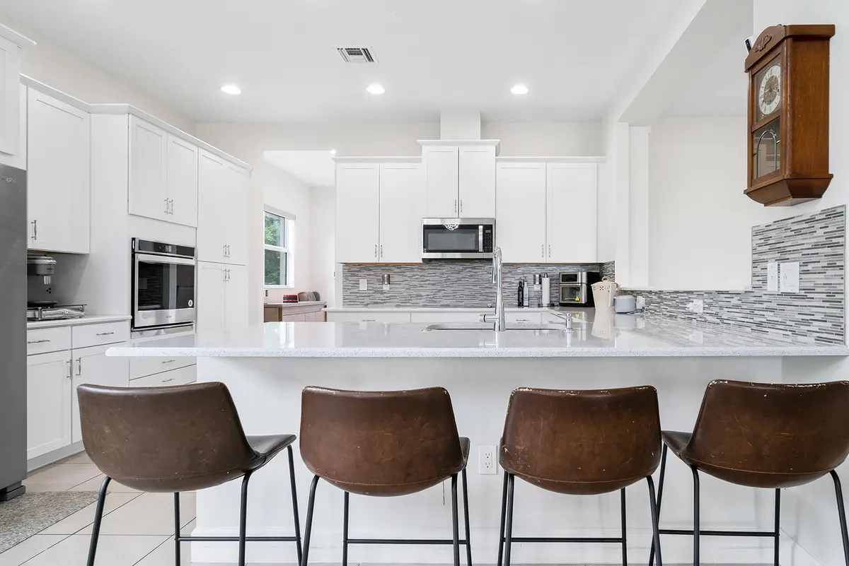 Kitchen at 15894 Meadowlark Court, Westlake