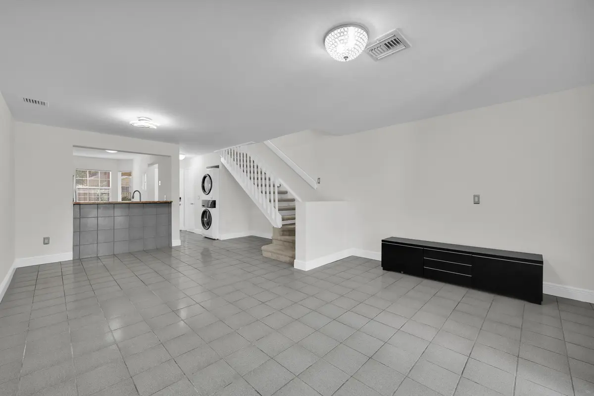 8_8p3a3091 at 2164 CHAMPIONS Way, North Lauderdale