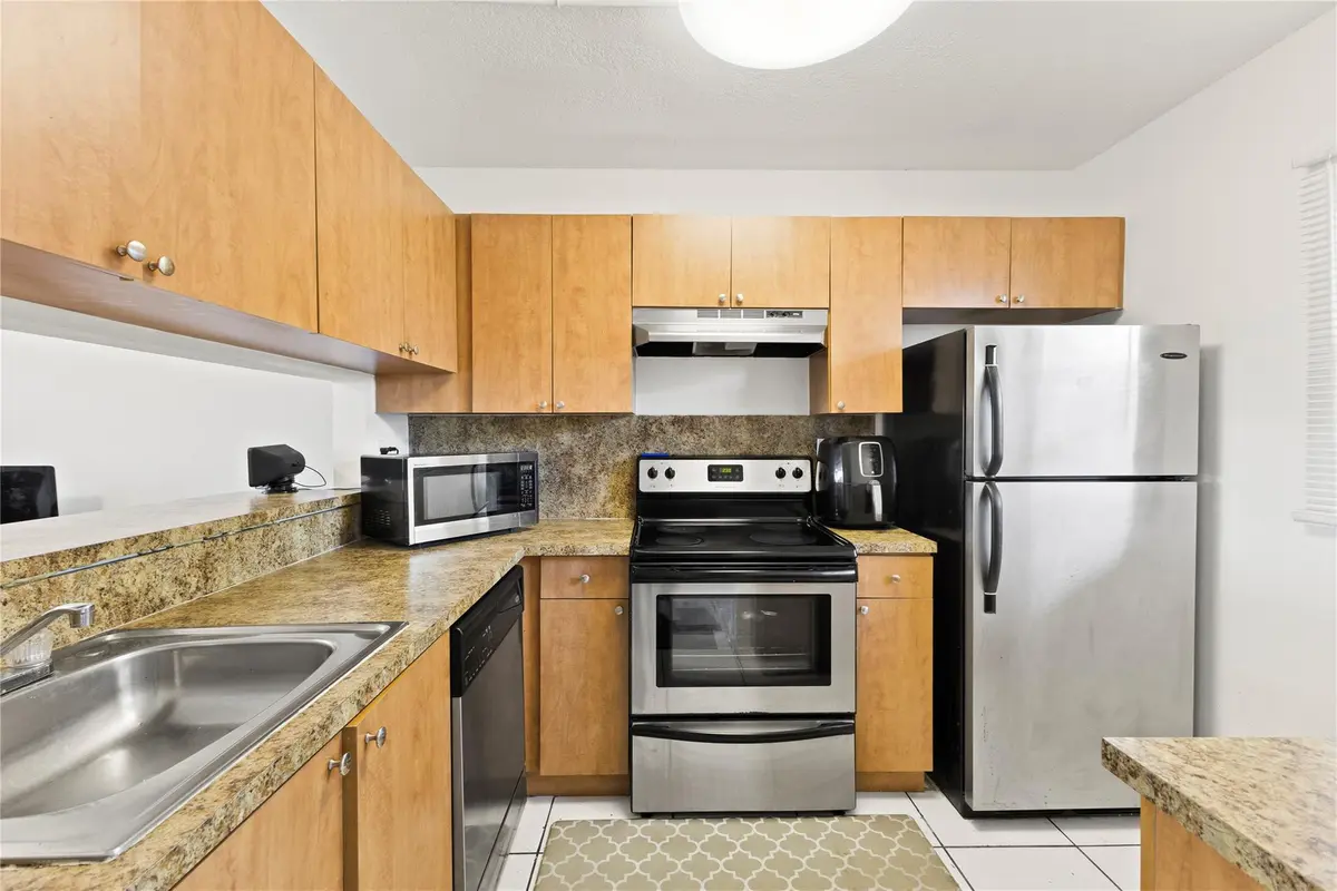 Photo 4 at 3199 FOXCROFT Road 304, Miramar