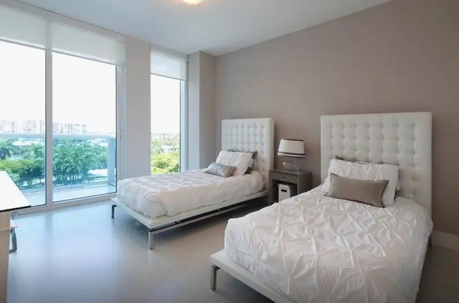 Photo 8 at 2711 S OCEAN Drive 506, Hollywood