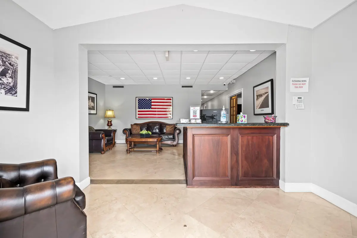 Reception at 2211 Davie Blvd, Fort Lauderdale