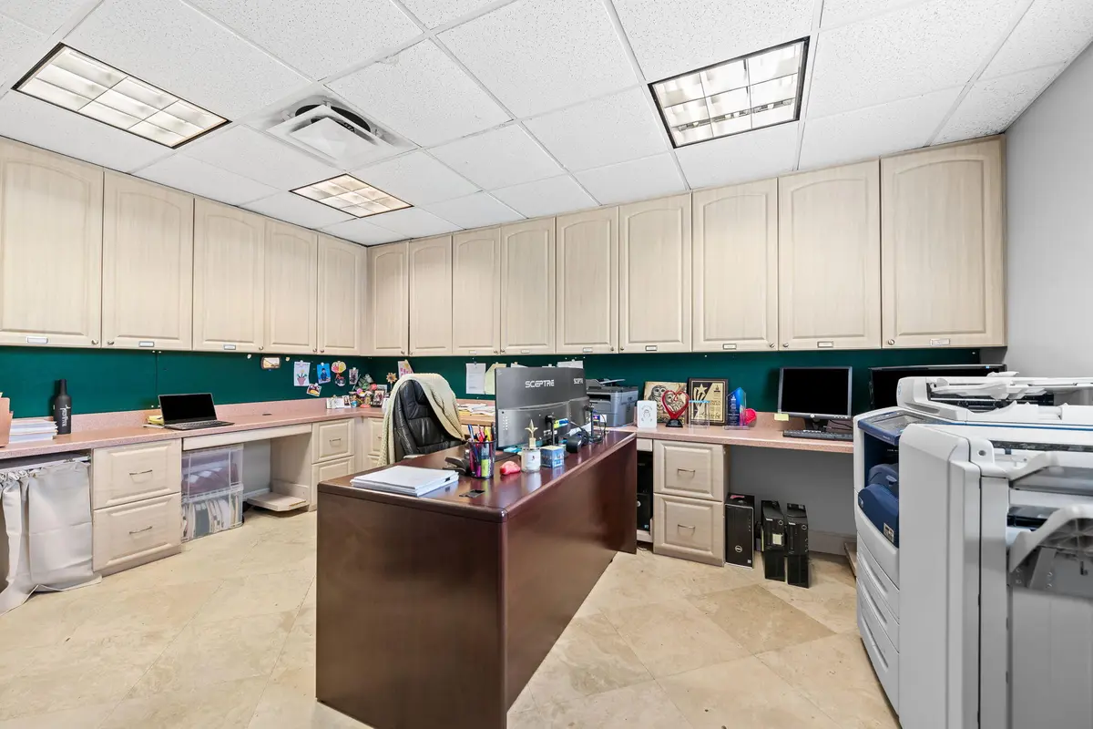 Office at 2211 Davie Blvd, Fort Lauderdale